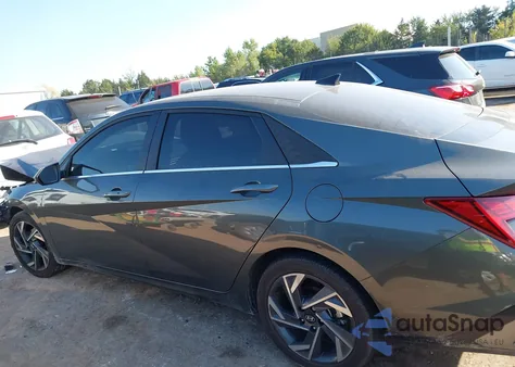 2024 Hyundai Elantra Sel из США, поврежденный, VIN KMHLS4DG9RU743716